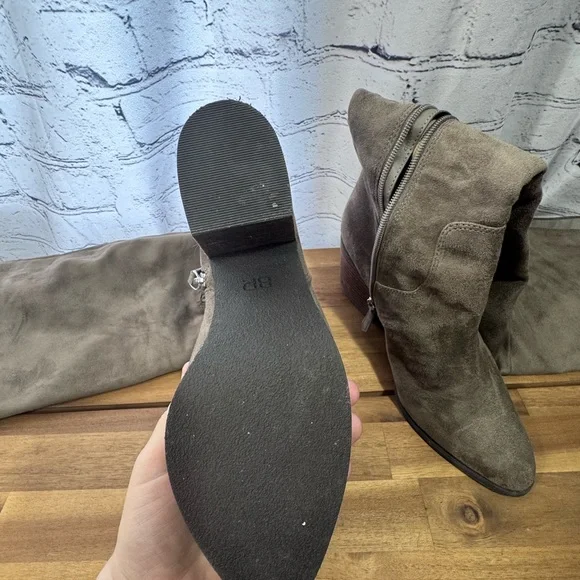 BP Women's Suede Knee-High Boots - Picture 4 of 5